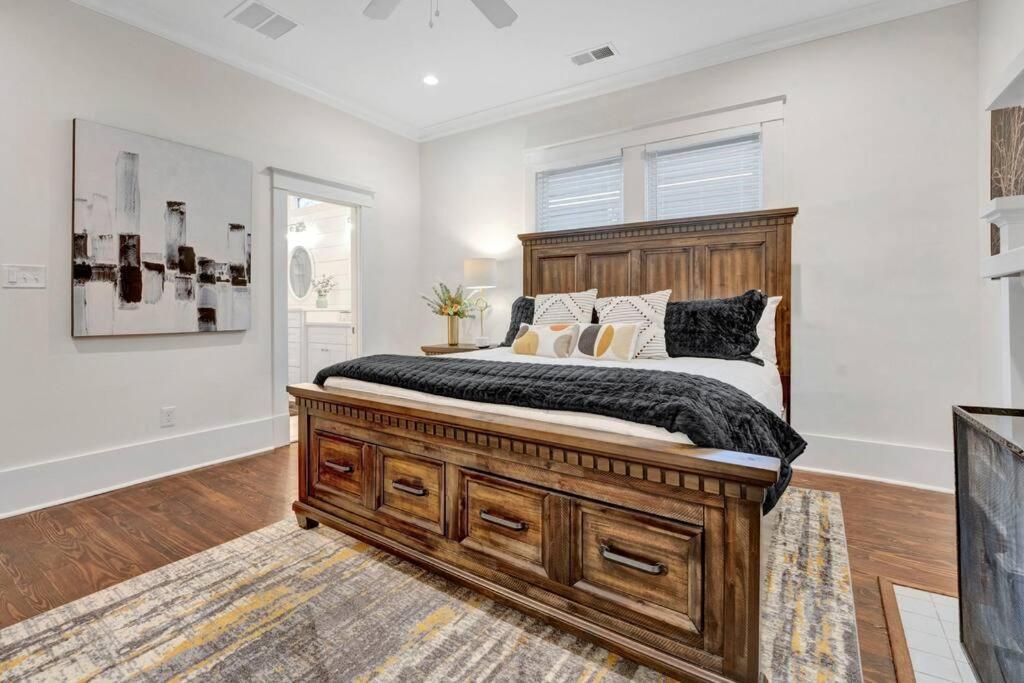 The Victorian - Elegant 3Br Home Near Overton Memphis Esterno foto